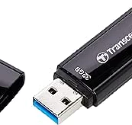 Transcend Jetflash 700 32 Gb (32 Gb /usb 3.0 / Juodos Spalvos )