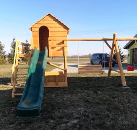 Medinė vaikų žaidimų aikštelė VILKAS
