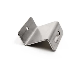 Z tipo tvirtinimas prie prilydomos plokštės, plokščio stogo konstrukcijai be balasto