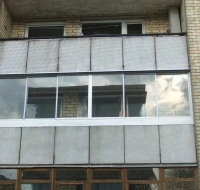 Balkonų stiklinimas rėmine slankiojančia aliuminio sistema